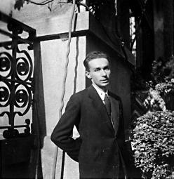 Primo Levi, February 1948. Property of the Levi family.